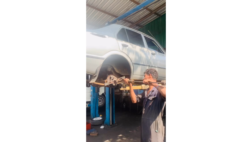 Axle remove | car