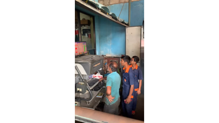 Wheel alignment procedure training for  Wayamba Technical College students